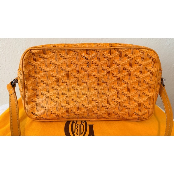 AUTHENTIC GOYARD CAP VERT YELLOW CROSSBODY BAG - Picture 2 of 16